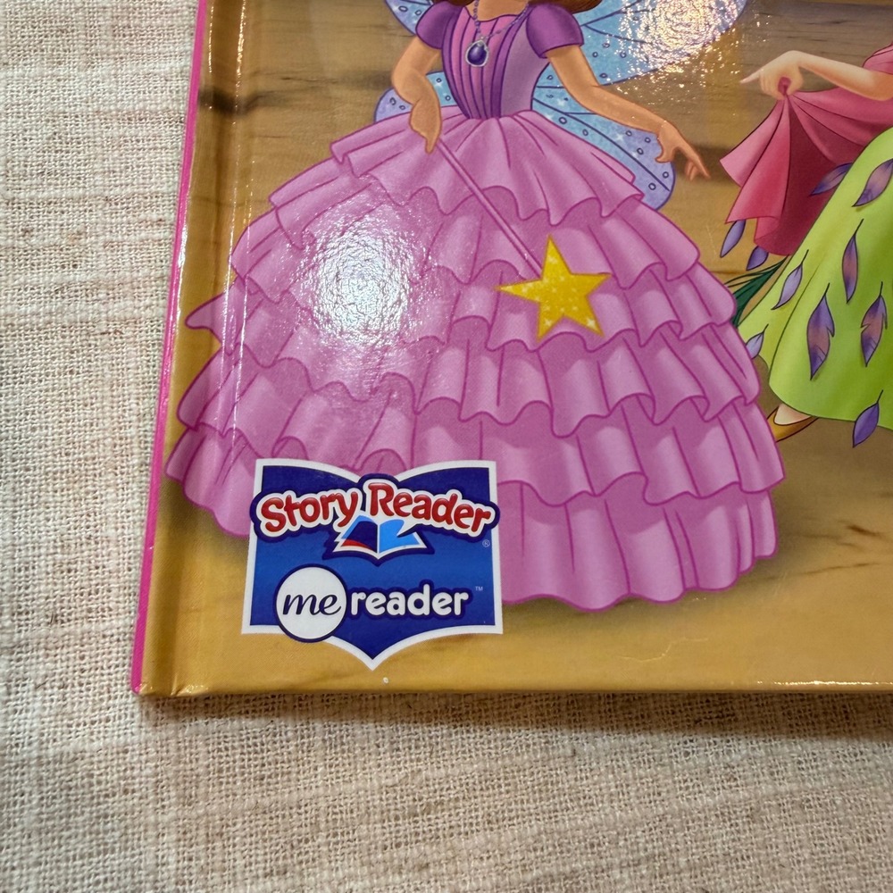 Disney Sofia the First Book Lot Holiday in Enchancia Magical Match Costume Ball - Picture 4 of 16